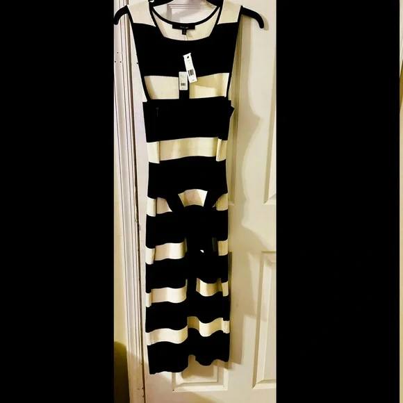 Toccin Bernadet Black/White Belted Striped Knit Midi-Dress Saks Fifth Avenue, L
